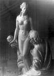 скульптура "Пигмалион и Галатея"